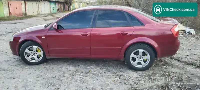Audi A4 2002, фото з оголошення 2 з 9, VIN WAUZZZ8E93A144787