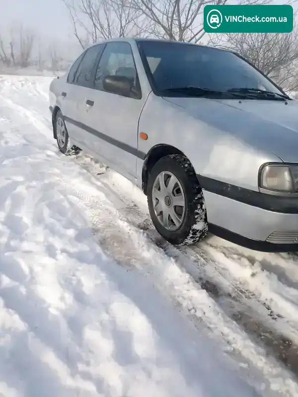 Nissan Primera 1993, фото з оголошення 2 з 9, VIN SJNBAAP10U0245461