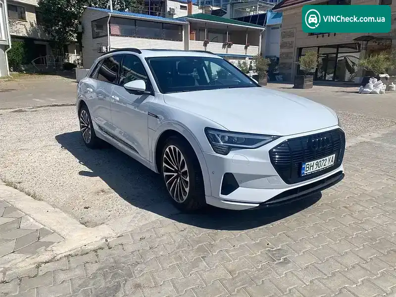 Audi e-tron 2019, фото з оголошення 2 з 16, VIN WA1VABGE1KB021182