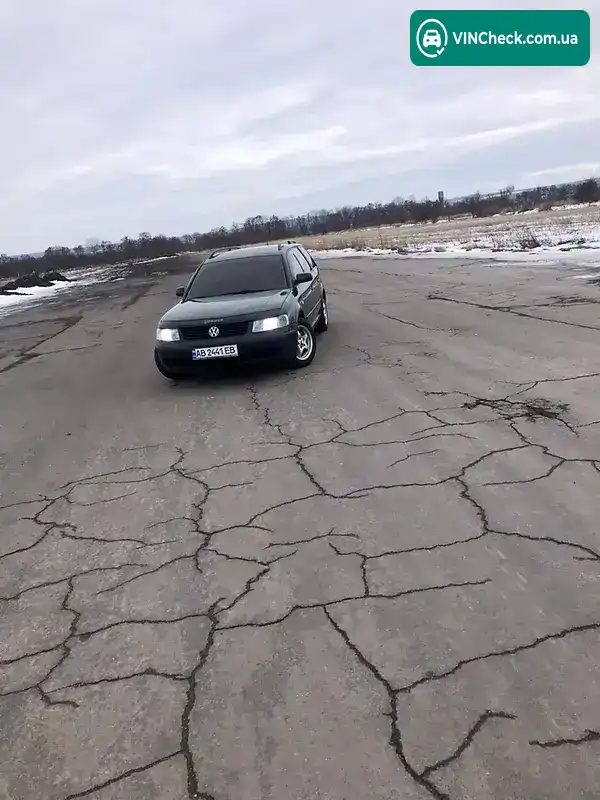 Volkswagen Passat 2000, фото з оголошення 1 з 20, VIN WVWZZZ3BZXE387345