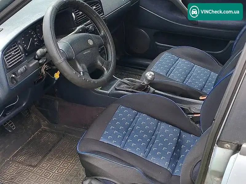 Volkswagen Passat 1996, фото з оголошення 2 з 8, VIN WVWZZZ3AZTE105852