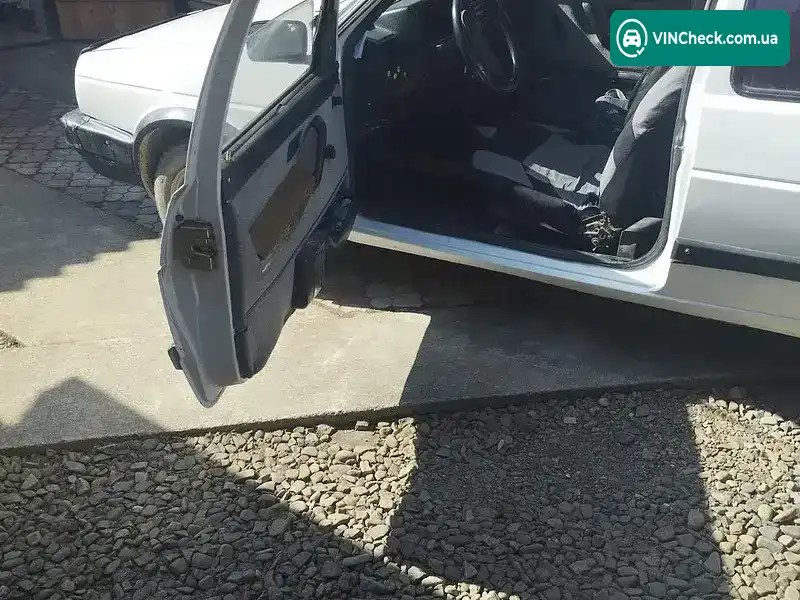 Volkswagen Golf 1988, фото з оголошення 2 з 3, VIN WVWZZZ19ZJW074396