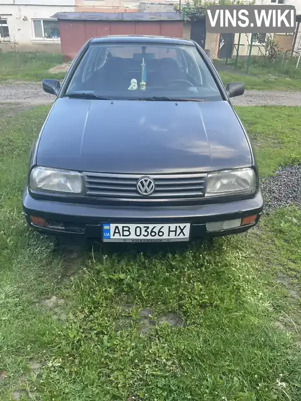 Volkswagen Vento 1992, фото з оголошення 1 з 7, VIN WVWZZZ1HZPW149421