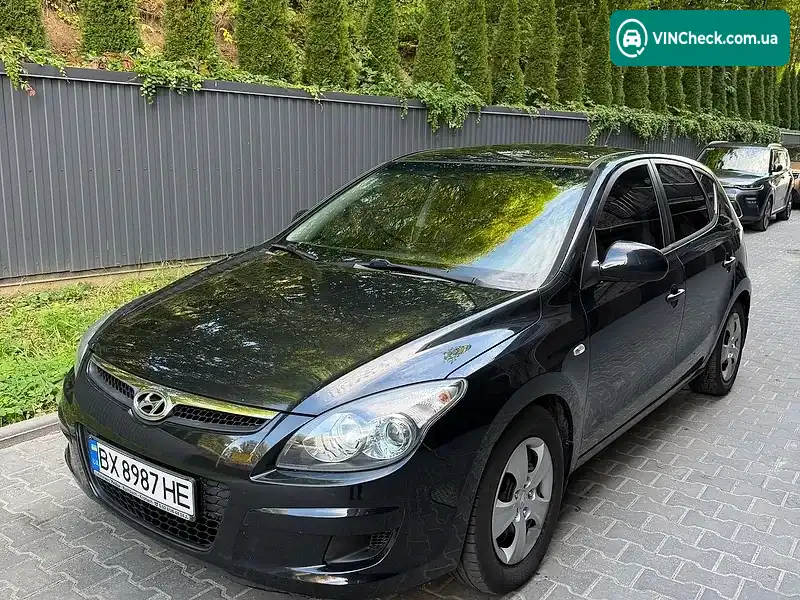 Hyundai i30 2009, фото з оголошення 2 з 16, VIN TMADB51CAAJ071012