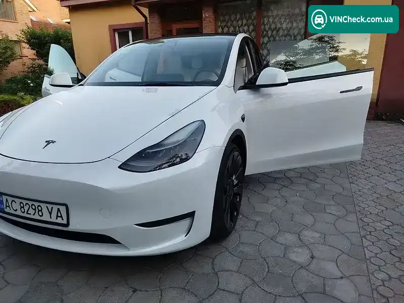 Tesla Model Y 2022, фото з оголошення 2 з 20, VIN 7SAYGDEF1NF405072