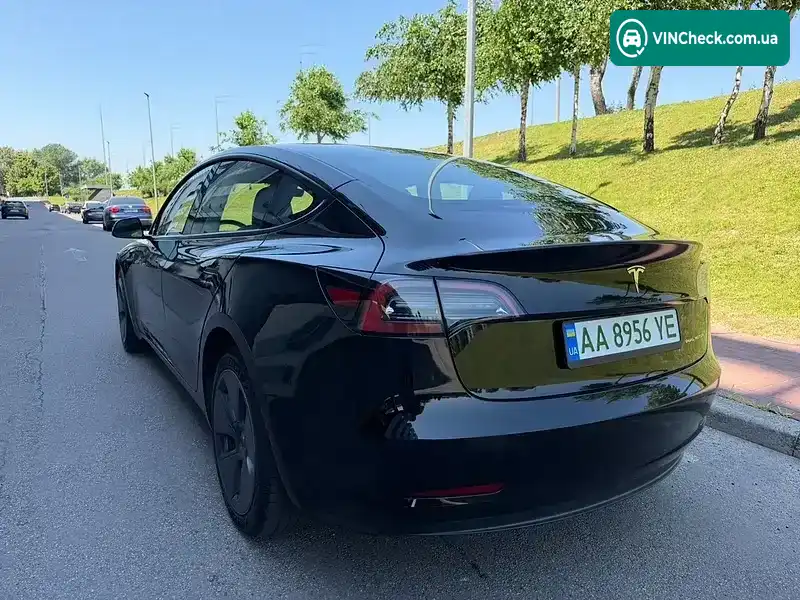 Tesla Model 3 2023, фото з оголошення 2 з 20, VIN 5YJ3E1EB6PF688452