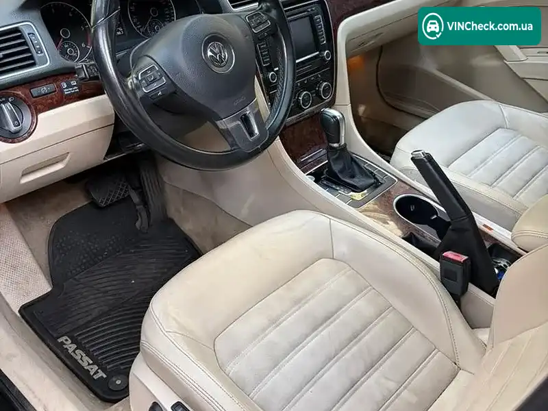 Volkswagen Passat 2012, фото з оголошення 2 з 12, VIN 1VWCN7A3XDC027739
