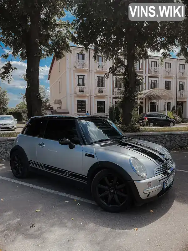 MINI Hatch 2003, фото з оголошення 1 з 21, VIN WMWRA31010TA50439