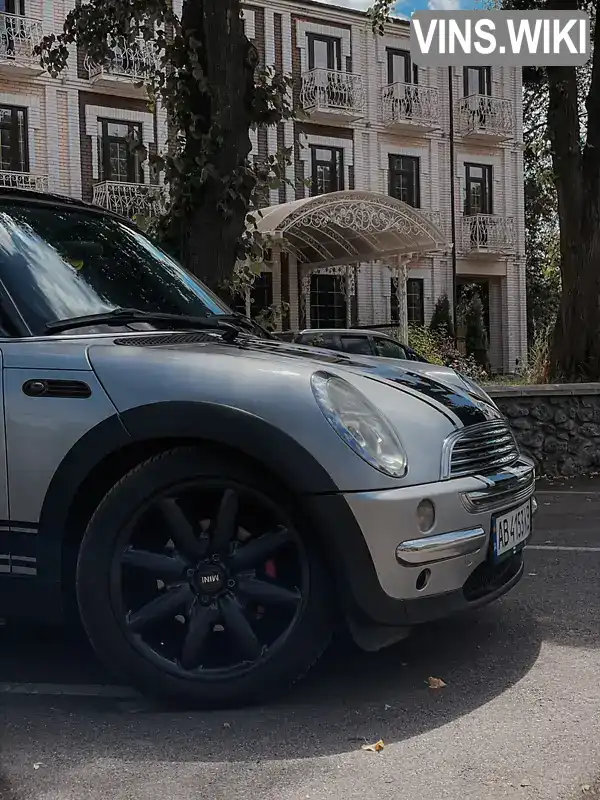 MINI Hatch 2003, фото з оголошення 2 з 21, VIN WMWRA31010TA50439