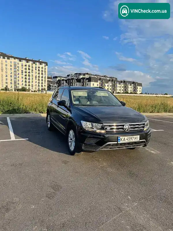 Volkswagen Tiguan 2018, фото з оголошення 1 з 20, VIN 3VV2B7AXXJM129693