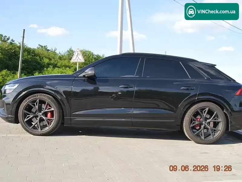 Audi SQ8 2023, фото з оголошення 1 з 20, VIN WA1CWBF1XPD032412