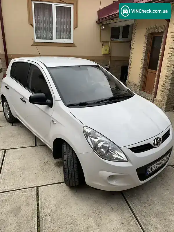 Hyundai i20 2011, фото з оголошення 2 з 13, VIN NLHBA51BACZ097328