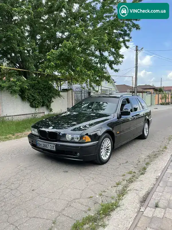 BMW 5 Series 2001, фото з оголошення 1 з 13, VIN WBADP01040GX03987