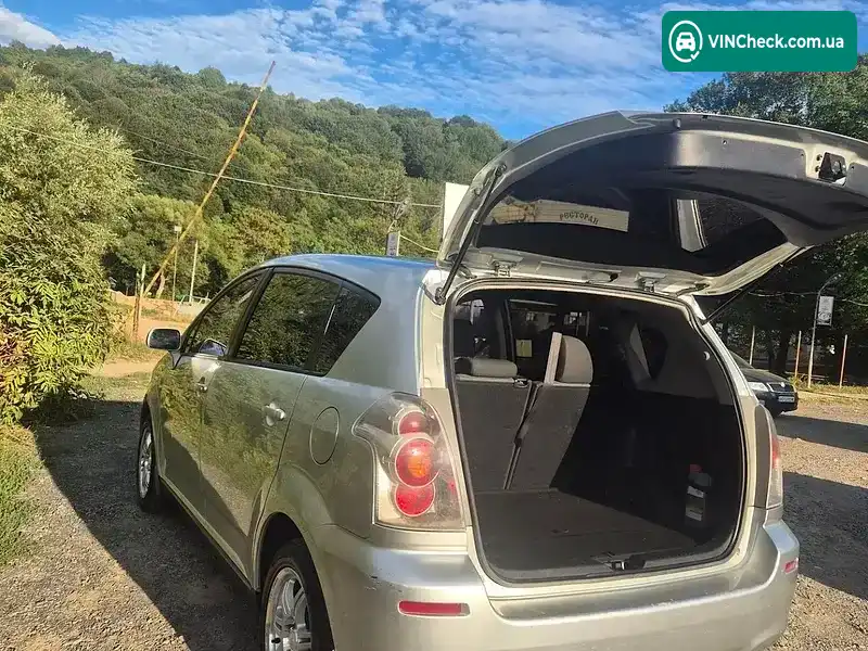 Toyota Corolla Verso 2005, фото з оголошення 2 з 9, VIN NMTEZ15R40R013127