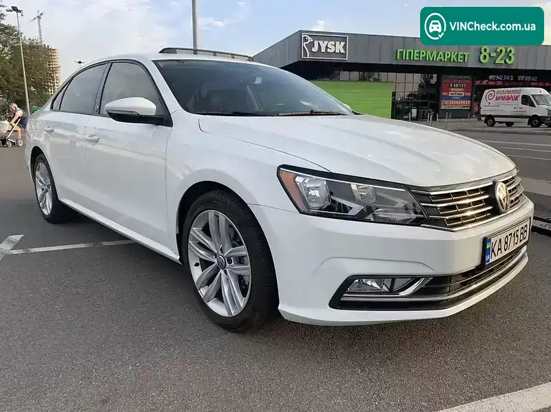 Volkswagen Passat 2018, фото з оголошення 1 з 20, VIN 1VWLA7A39KC004896