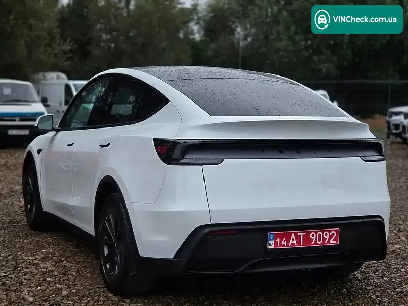 Tesla Model Y 2025, фото з оголошення 2 з 20, VIN 7SAYGDED0TF385652