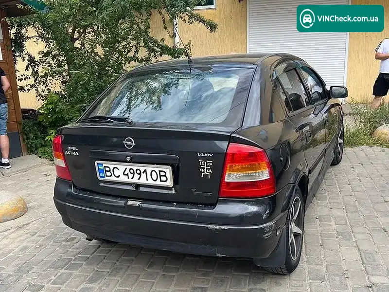 Opel Astra 1998, фото з оголошення 2 з 11, VIN W0L0TGF48W2226725