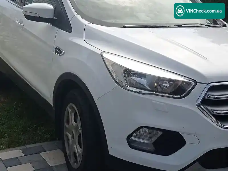 Ford Kuga 2019, фото з оголошення 2 з 10, VIN WF0AXXWPMAKY68940