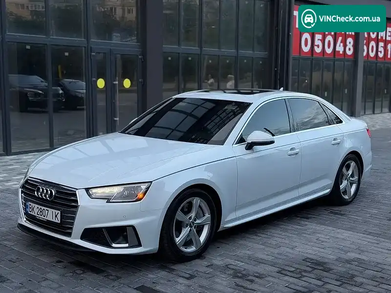 Audi A4 2018, фото з оголошення 1 з 20, VIN WAUDNAF46KA027121