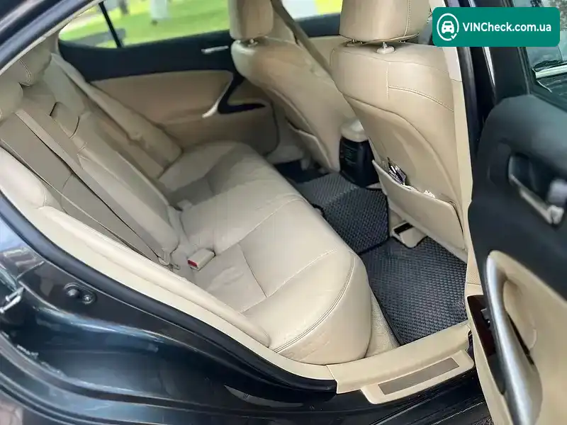 Lexus IS 2006, фото з оголошення 2 з 20, VIN JTHBB262902014330