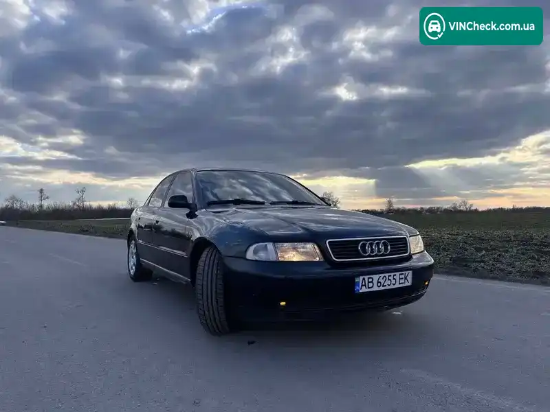Audi A4 1998, фото з оголошення 1 з 21, VIN WAUZZZ8DZXA002705