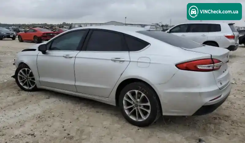 Ford Fusion 2018, фото з оголошення 2 з 12, VIN 3FA6P0H71KR122396