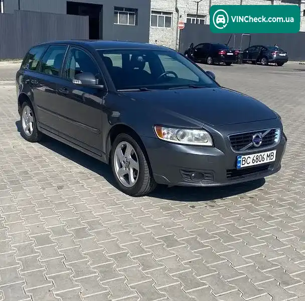Volvo V50 2010, фото з оголошення 2 з 20, VIN YV1MW84E1B2612979