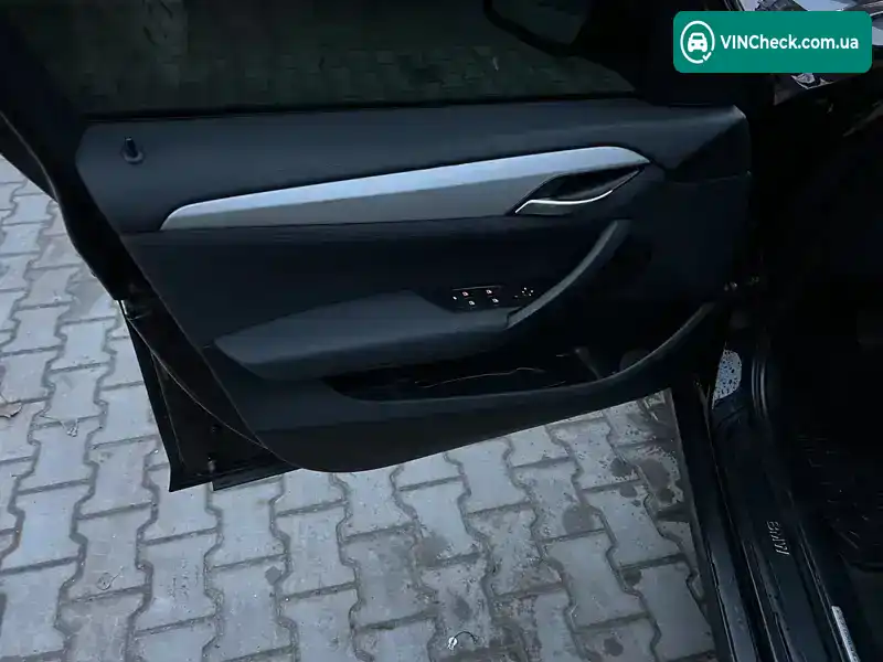 BMW X1 2012, фото з оголошення 1 з 17, VIN WBAVN710X0VX00722