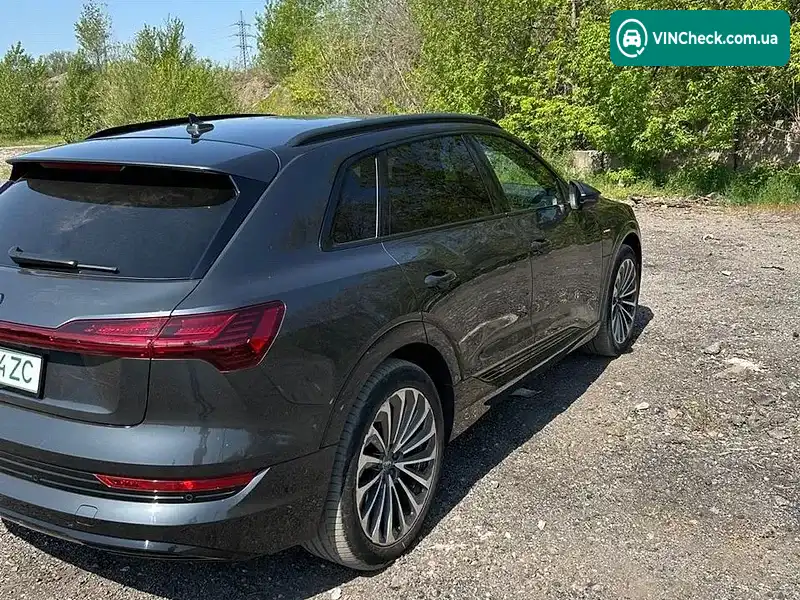 Audi e-tron 2020, фото з оголошення 2 з 8, VIN WAUZZZGE7MB000555