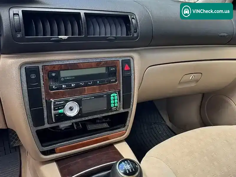 Volkswagen Passat 1998, фото з оголошення 2 з 18, VIN WVWZZZ3BZWE381795