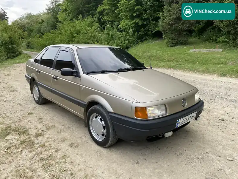 Volkswagen Passat 1988, фото з оголошення 1 з 20, VIN WVWZZZ31ZJE043638