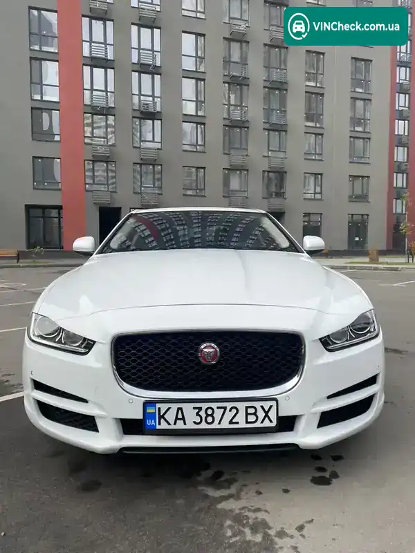 Jaguar XE 2019, фото з оголошення 2 з 13, VIN SAJAD4FX3KCP53450