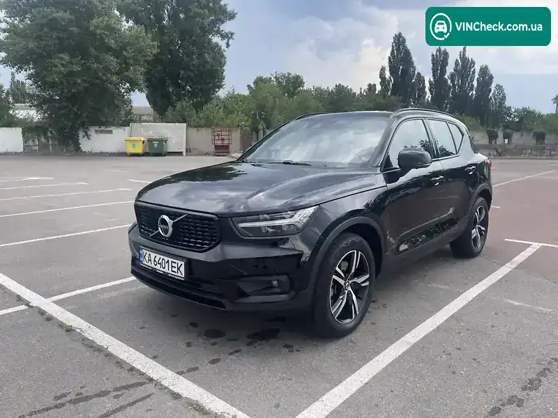 Volvo XC40 2021, фото з оголошення 1 з 18, VIN YV1XZK9VCN2693914