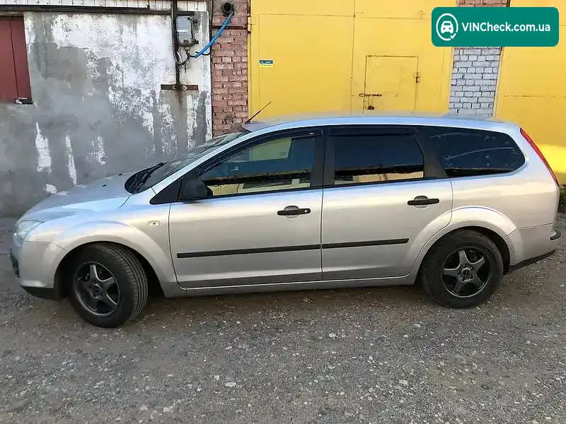 Ford Focus 2005, фото з оголошення 2 з 20, VIN WF0WXXGCDW5M79823