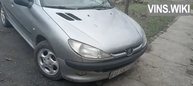 Peugeot 206 2001, фото з оголошення 1 з 8, VIN VF32AKFWR41692965
