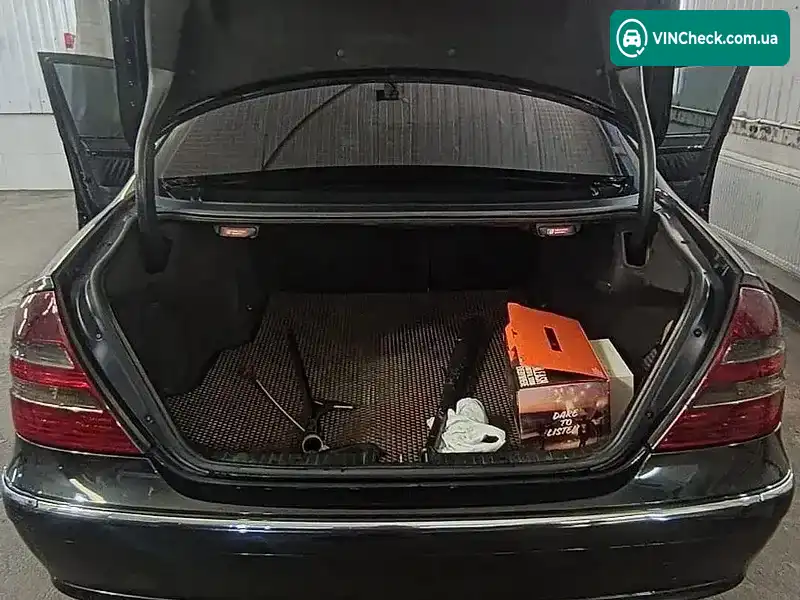 Mercedes-Benz E-Class 2002, фото з оголошення 2 з 20, VIN WDB2110161A140183