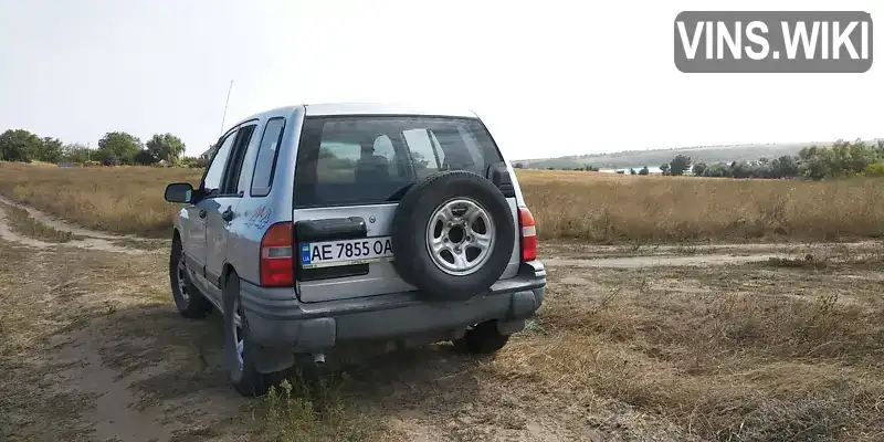 Chevrolet Tracker 2000, фото з оголошення 2 з 6, VIN 2CNBJ13C6Y6946409