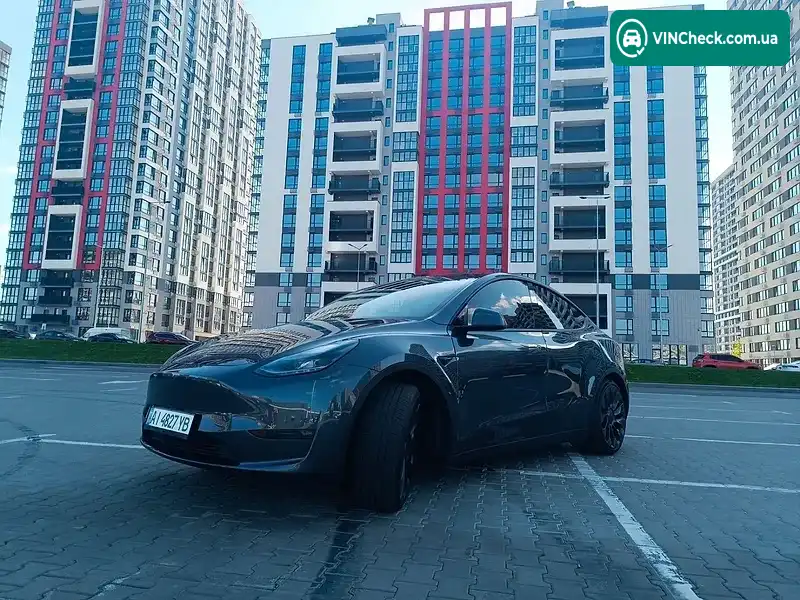 Tesla Model Y 2023, фото з оголошення 2 з 20, VIN 7SAYGDEF9PF710144