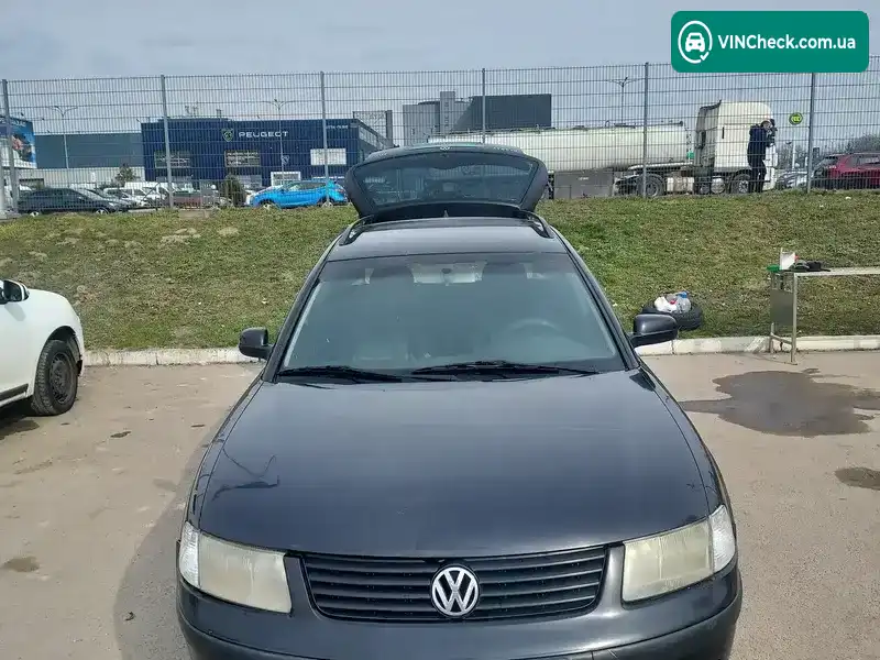 Volkswagen Passat 2000, фото з оголошення 1 з 14, VIN WVWZZZ3BZYE462076