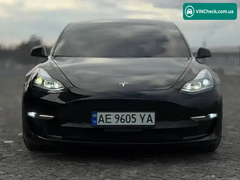Tesla Model 3 2021, фото з оголошення 1 з 10, VIN 5YJ3E1EC7NF104209