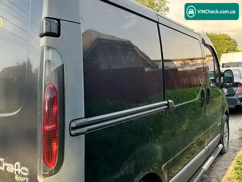 Renault Trafic 2006, фото з оголошення 2 з 5, VIN VF1FLACA66Y140788