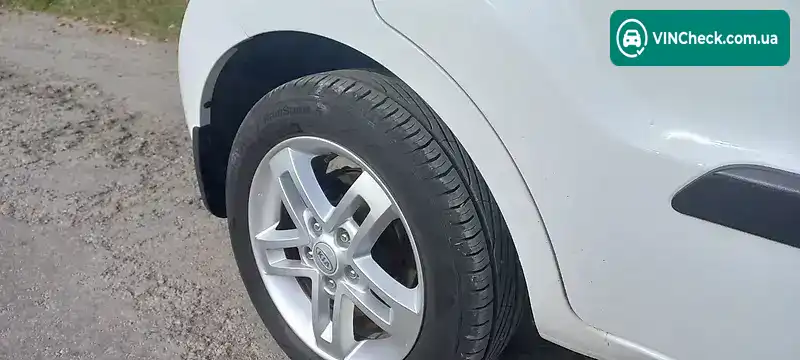 Kia Soul 2009, фото з оголошення 2 з 17, VIN KNAJT813AA7102745