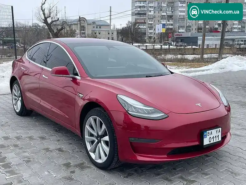 Tesla Model 3 2018, фото з оголошення 1 з 11, VIN 5YJ3E1EA5JF020236