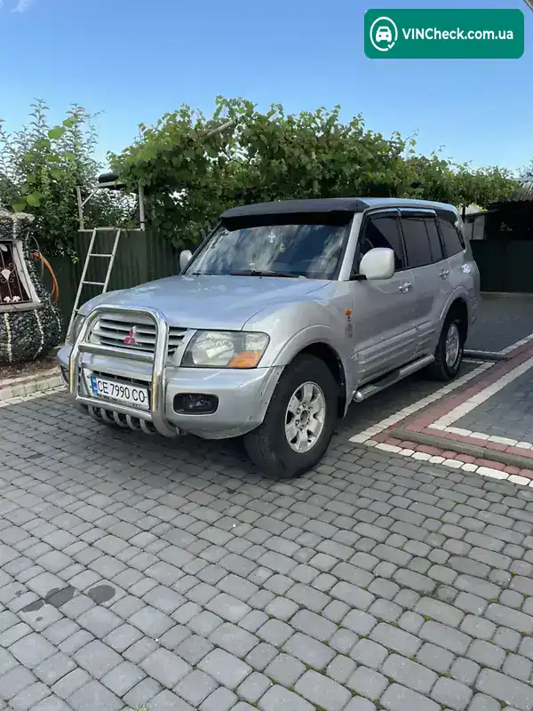 Mitsubishi Pajero 2001, фото з оголошення 2 з 16, VIN JMBLYV78W2J003694