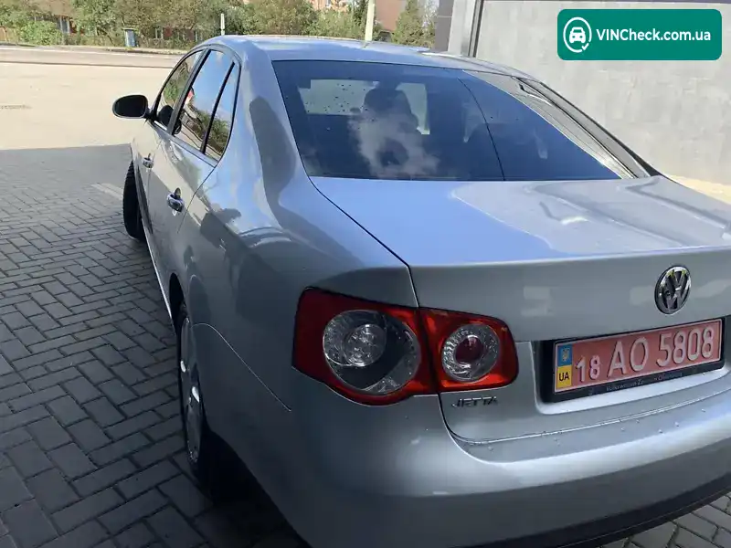 Volkswagen Jetta 2006, фото з оголошення 2 з 16, VIN WVWZZZ1KZ6M706893