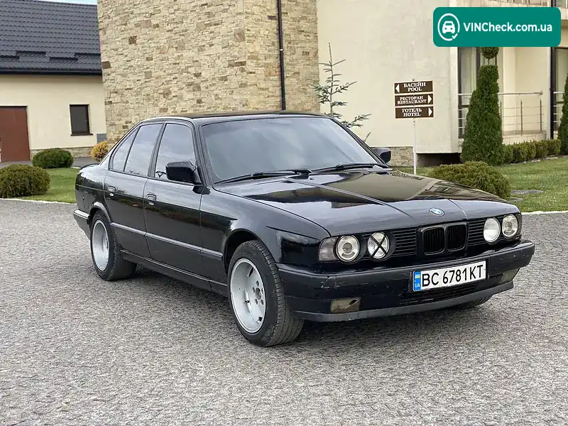 BMW 5 Series 1992, фото з оголошення 1 з 20, VIN WBAHD51070BG42190