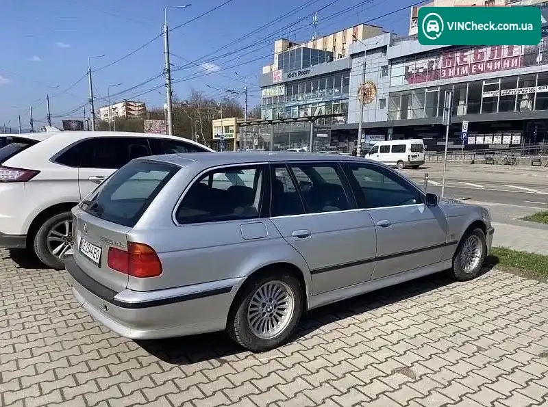 BMW 5 Series 1999, фото з оголошення 2 з 6, VIN WBADG71000BW90015