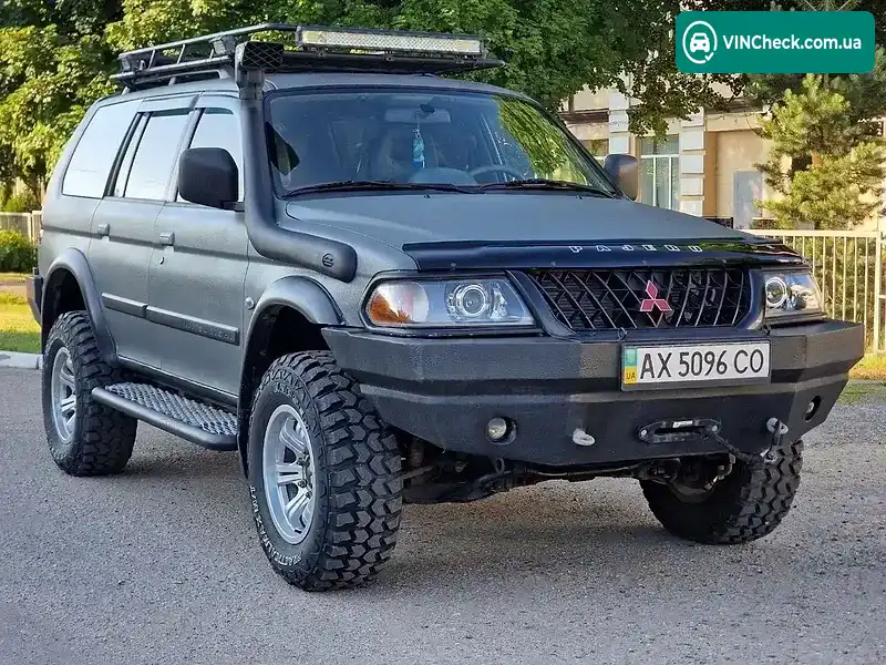 Mitsubishi Pajero 2001, фото з оголошення 2 з 15, VIN JMB0RK9601P000953
