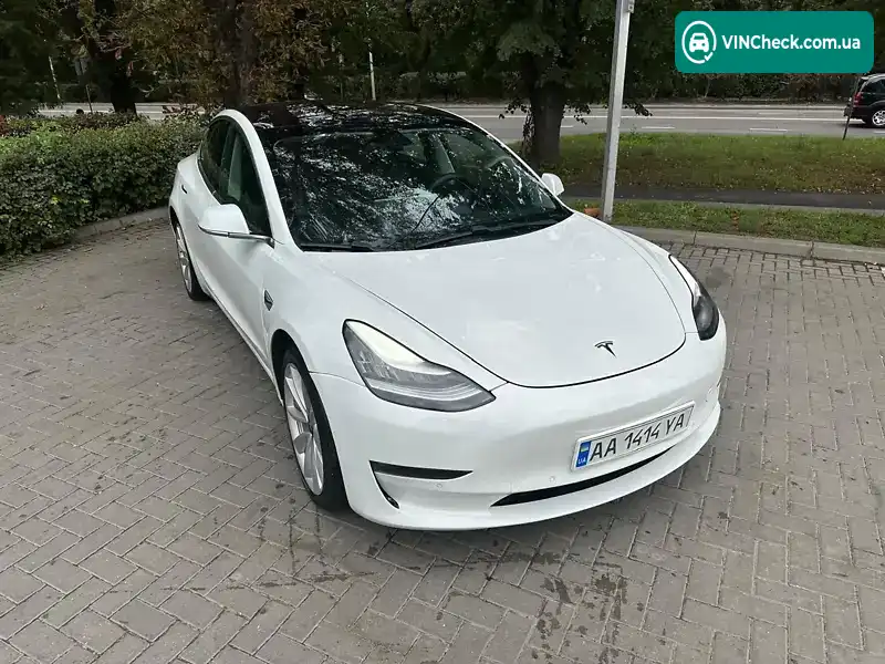 Tesla Model 3 2019, фото з оголошення 1 з 20, VIN 5YJ3E1EA7KF472562