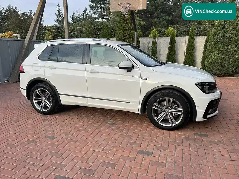 Volkswagen Tiguan 2018, фото з оголошення 2 з 11, VIN WVGZZZ5NZJW976856